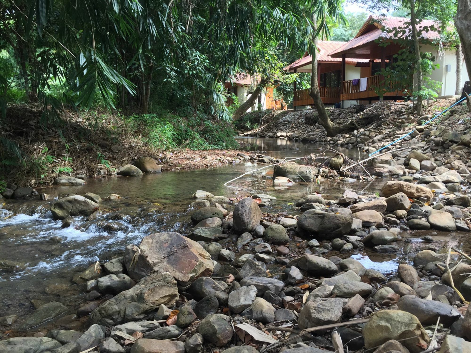 Tamarind Homestay & Camp Kanchanaburi Exterior foto